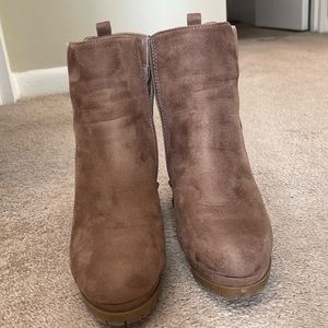 SHEIN Cute Tan Booties